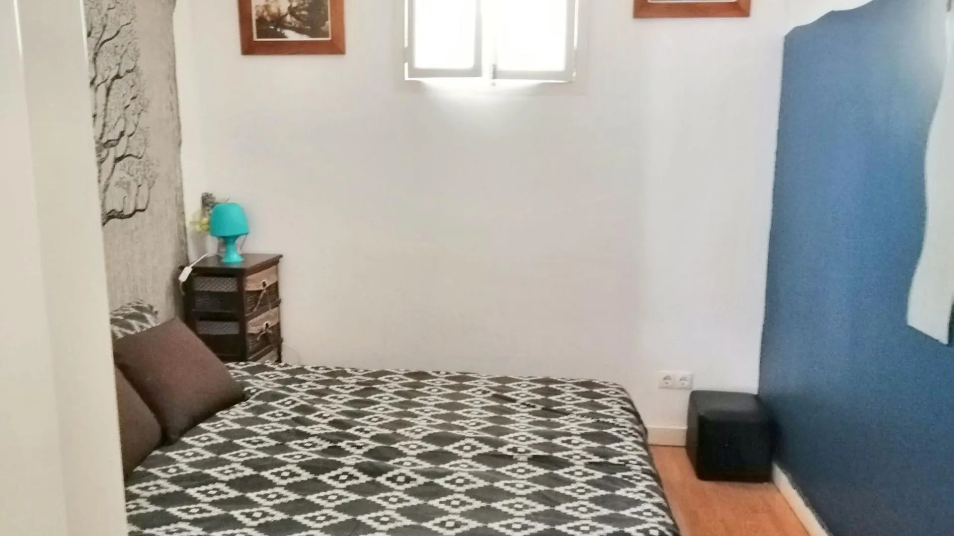 Charming Apartment In Lisbon 40 M² Ideal For A Couple